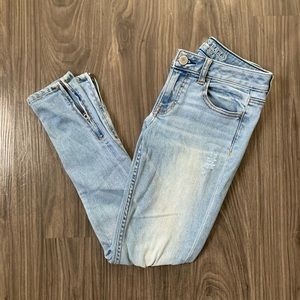 American eagle skinny jeans (size 5)